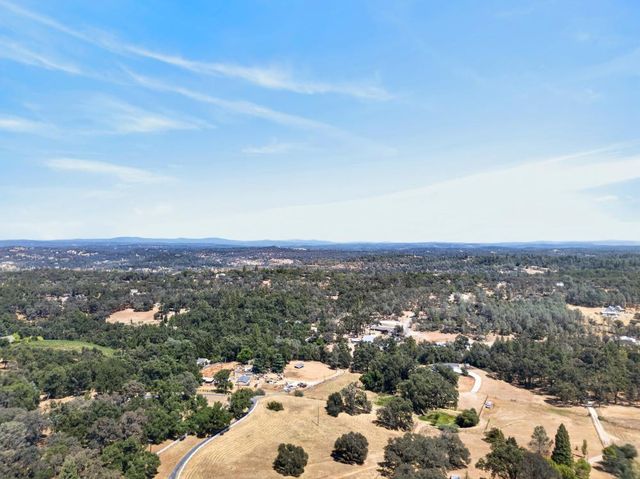 2761 Ponderosa Rd, Shingle Springs, CA 95682