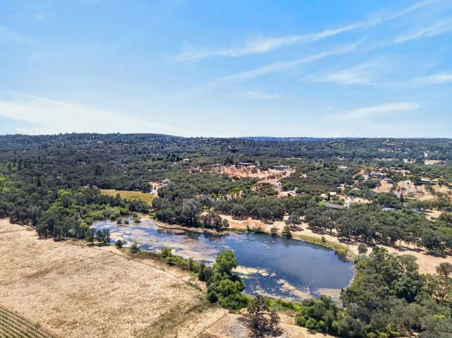 2761 Ponderosa Rd, Shingle Springs, CA 95682