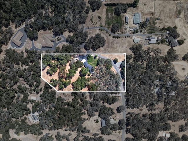 2761 Ponderosa Rd, Shingle Springs, CA 95682