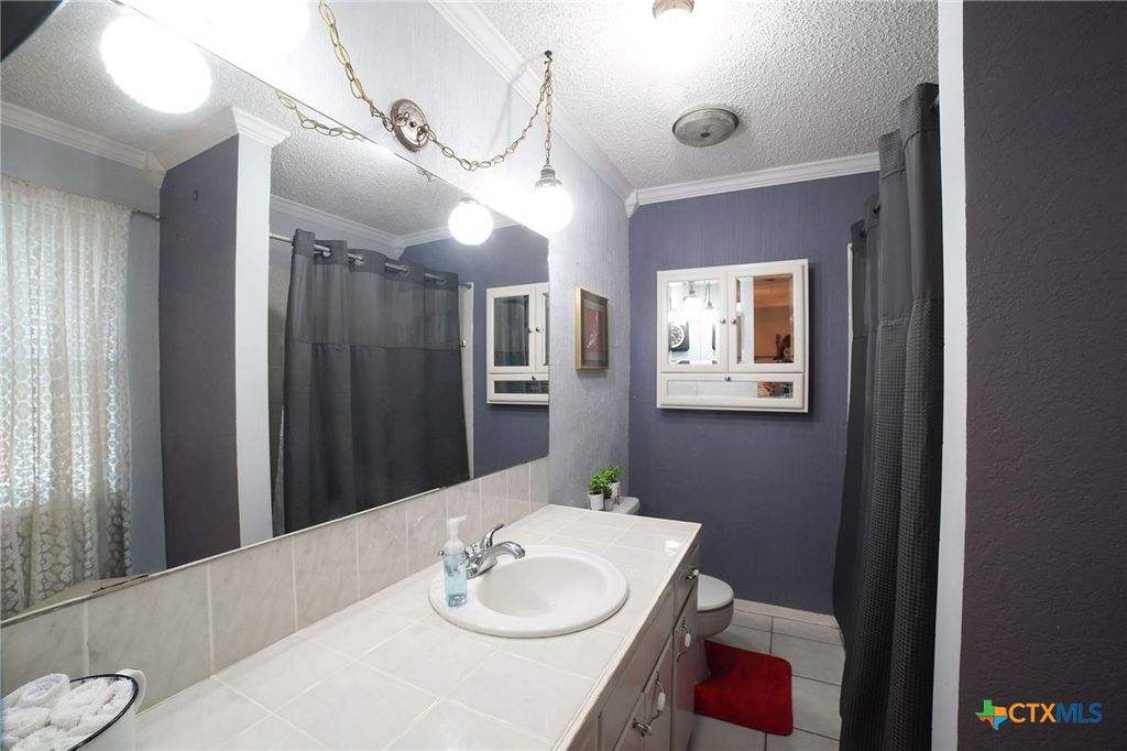 Image 28 of property listing at 212 Highland Oaks Drive, Harker Heights, TX 76548