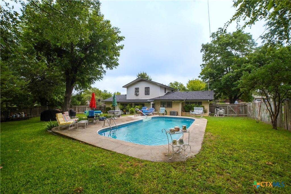 Image 29 of property listing at 212 Highland Oaks Drive, Harker Heights, TX 76548