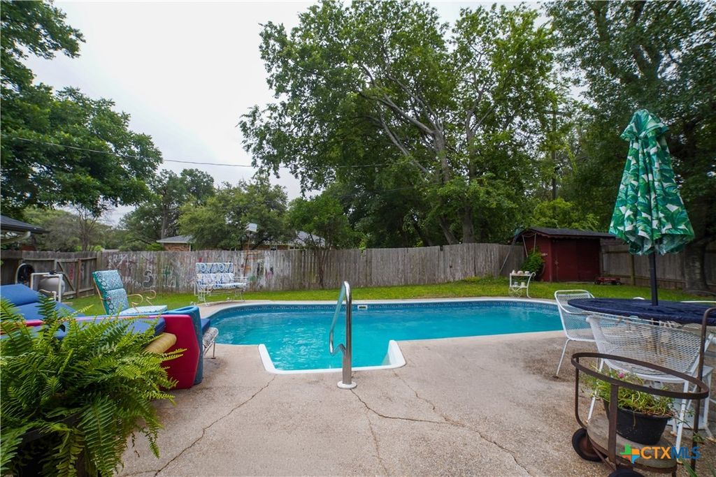 Image 30 of property listing at 212 Highland Oaks Drive, Harker Heights, TX 76548
