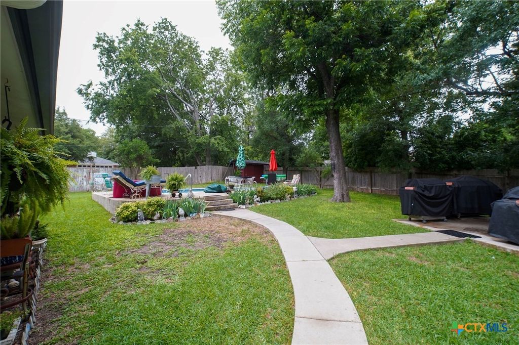 Image 33 of property listing at 212 Highland Oaks Drive, Harker Heights, TX 76548