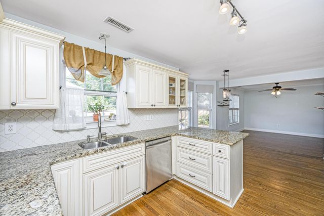 1097 Clearspring Drive, Charleston, SC 29412