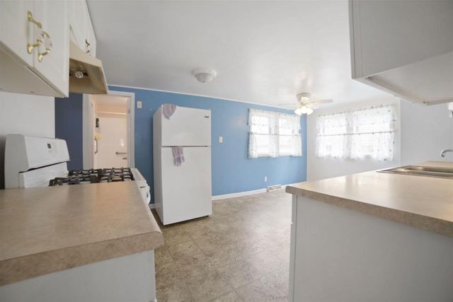 802 E 7th Avenue, Brodhead, WI 53520