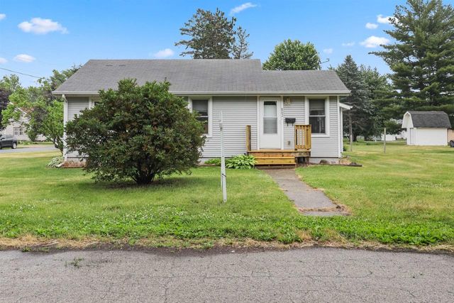 802 E 7th Avenue, Brodhead, WI 53520