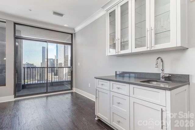 222 S Caldwell Street 2005, Charlotte, NC 28202