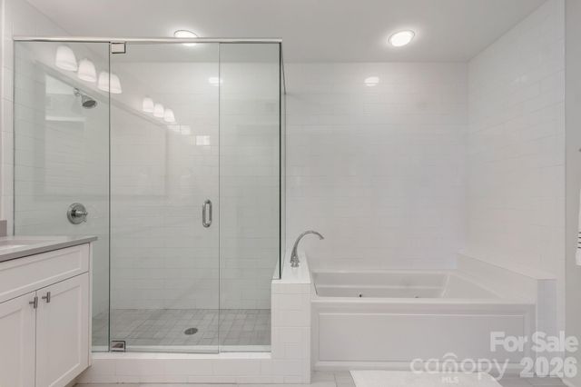 222 S Caldwell Street 2005, Charlotte, NC 28202