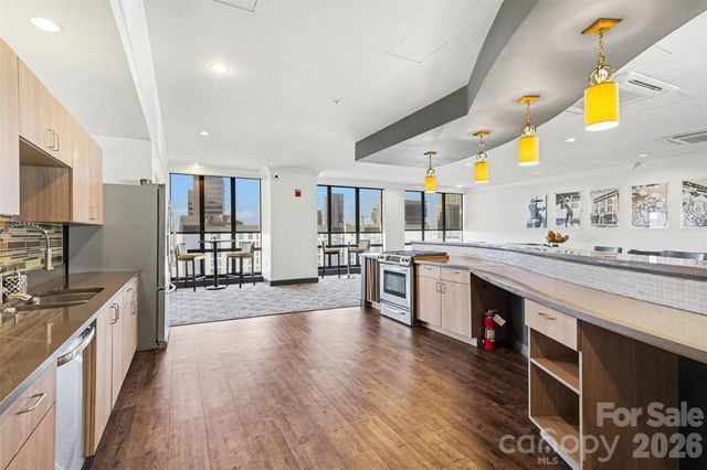 222 S Caldwell Street 2005, Charlotte, NC 28202