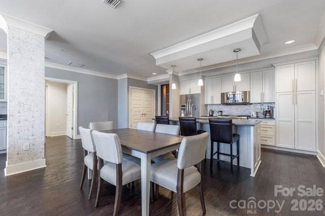 222 S Caldwell Street 2005, Charlotte, NC 28202