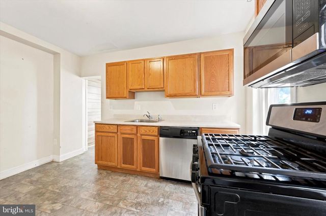 49 E MADISON AVE, Clifton Heights, PA 19018