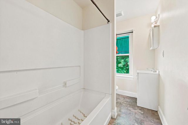 49 E MADISON AVE, Clifton Heights, PA 19018