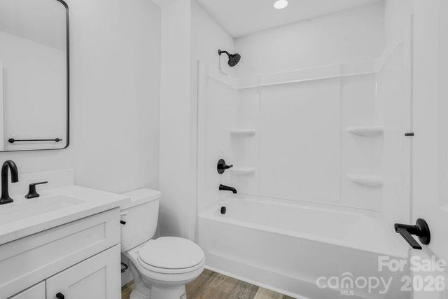 206 Prospect Street NW, Lenoir, NC 28645