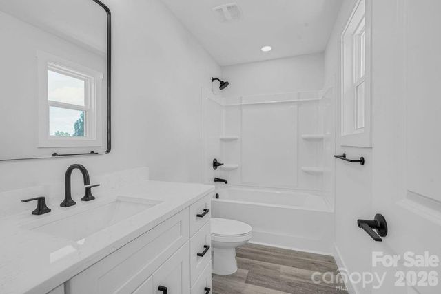 206 Prospect Street NW, Lenoir, NC 28645