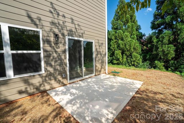 206 Prospect Street NW, Lenoir, NC 28645