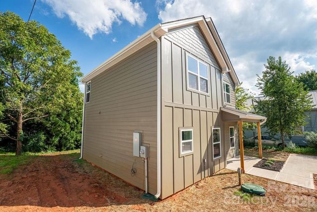 206 Prospect Street NW, Lenoir, NC 28645
