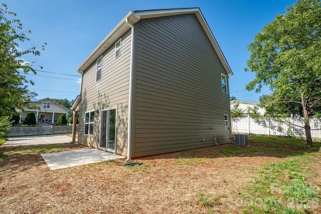 206 Prospect Street NW, Lenoir, NC 28645