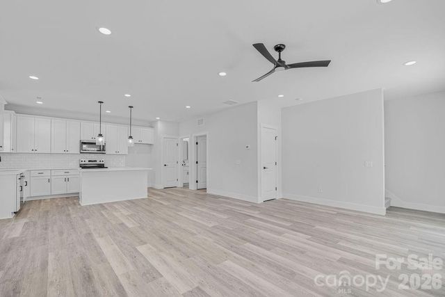 206 Prospect Street NW, Lenoir, NC 28645