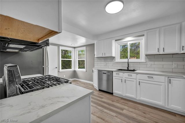 17900 Hicks Road, Walton Hills, OH 44146