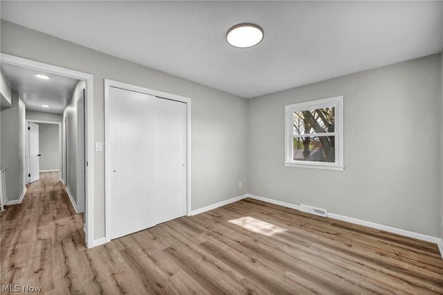 17900 Hicks Road, Walton Hills, OH 44146