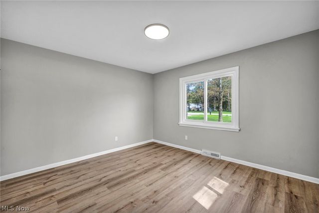 17900 Hicks Road, Walton Hills, OH 44146