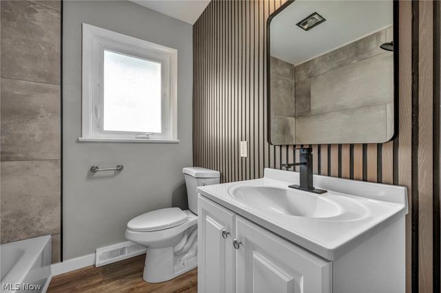 17900 Hicks Road, Walton Hills, OH 44146