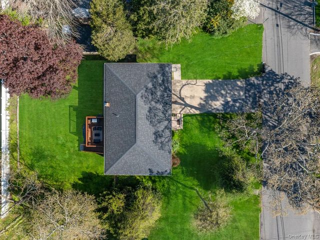 36 Matinecock Avenue, East Islip, NY 11730