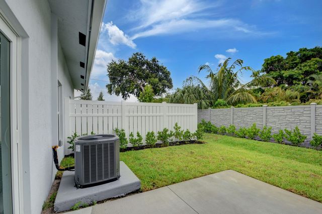 703 Dawn Place C, Lantana, FL 33462