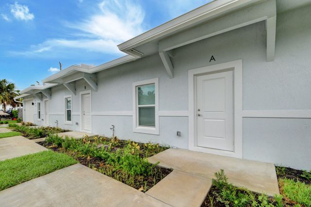 703 Dawn Place C, Lantana, FL 33462