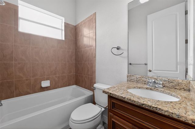 1216 HEAVITREE COURT, Sebring, FL 33876