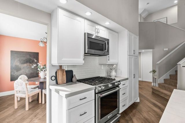 11277 Timbergate Circle, San Diego, CA 92128