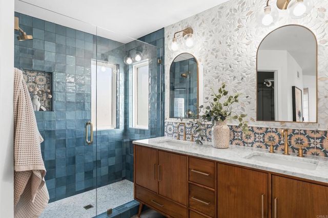 11277 Timbergate Circle, San Diego, CA 92128