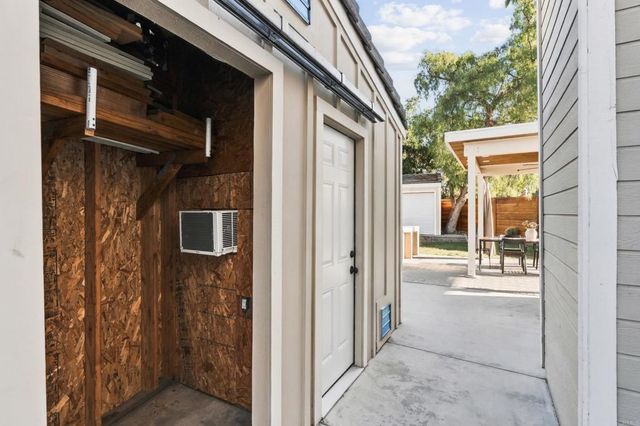 11277 Timbergate Circle, San Diego, CA 92128