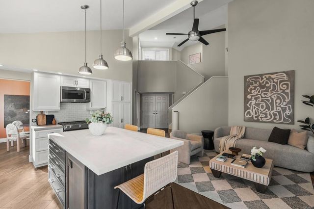 11277 Timbergate Circle, San Diego, CA 92128