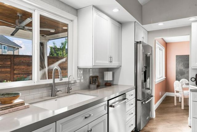 11277 Timbergate Circle, San Diego, CA 92128