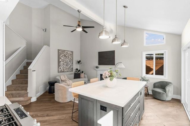 11277 Timbergate Circle, San Diego, CA 92128