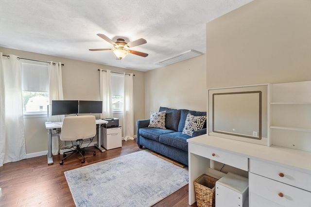 19 Brattle Street, Wilmington, MA 01887