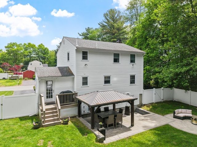 19 Brattle Street, Wilmington, MA 01887