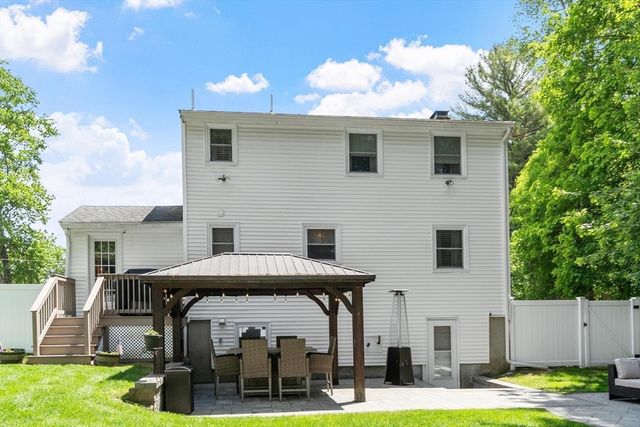 19 Brattle Street, Wilmington, MA 01887