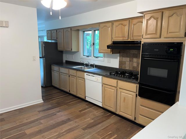 143 Pineview Avenue, Bardonia, NY 10954
