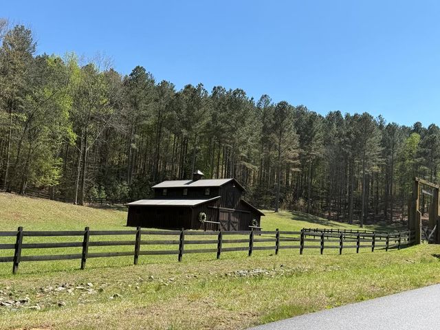 1286 Deyton Drive, Blairsville, GA 30512