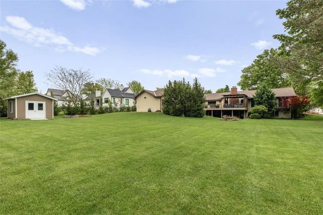 3908 W 140th Drive, Leawood, KS 66224