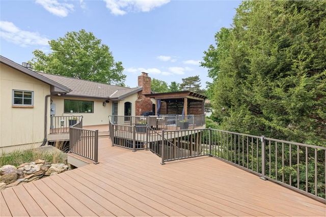 3908 W 140th Drive, Leawood, KS 66224