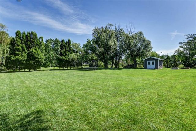 3908 W 140th Drive, Leawood, KS 66224
