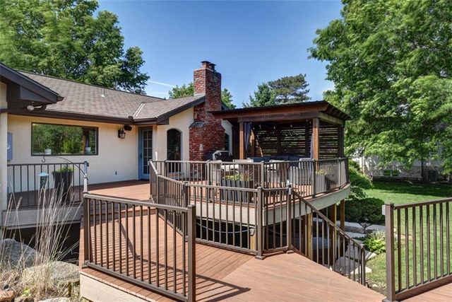 3908 W 140th Drive, Leawood, KS 66224