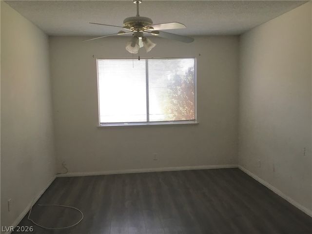 6373 Whippoorwill Way, Las Vegas, NV 89103