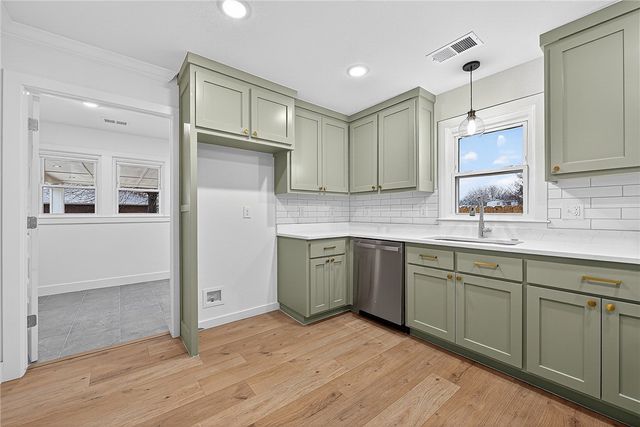 500 N West End Street, Springdale, AR 72764