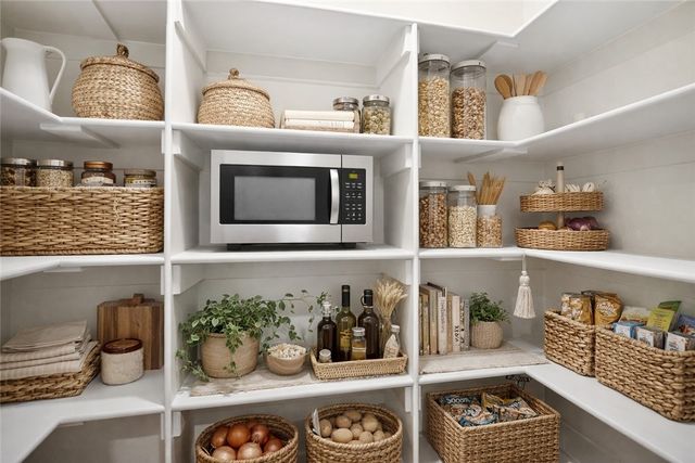 500 N West End Street, Springdale, AR 72764