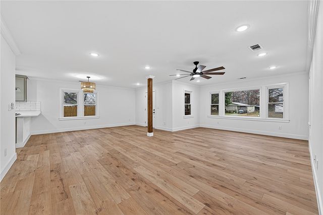 500 N West End Street, Springdale, AR 72764