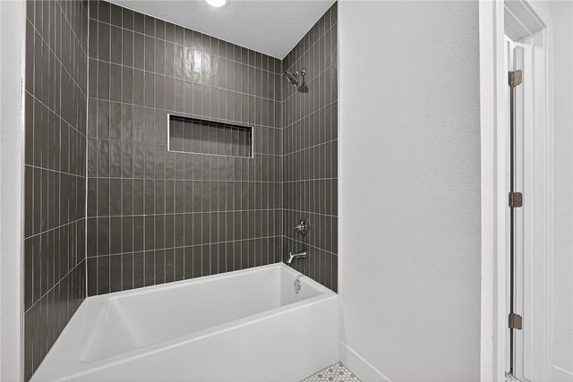 500 N West End Street, Springdale, AR 72764